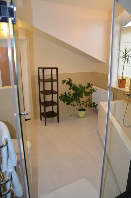 Hotel Mp Lviv Phòng bức ảnh