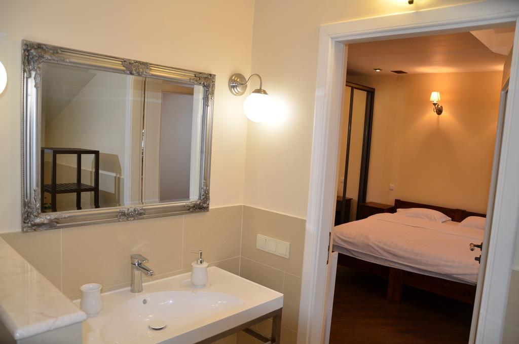 Hotel Mp Lviv Phòng bức ảnh