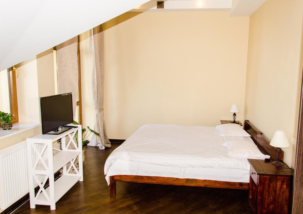 Hotel Mp Lviv Phòng bức ảnh