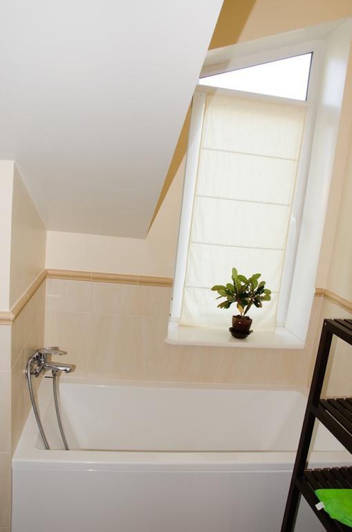 Hotel Mp Lviv Phòng bức ảnh